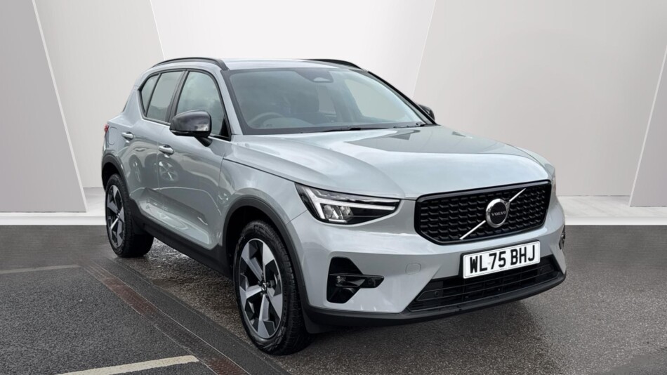 Volvo XC40 2.0 B3P Plus Dark 5dr Auto Petrol Estate